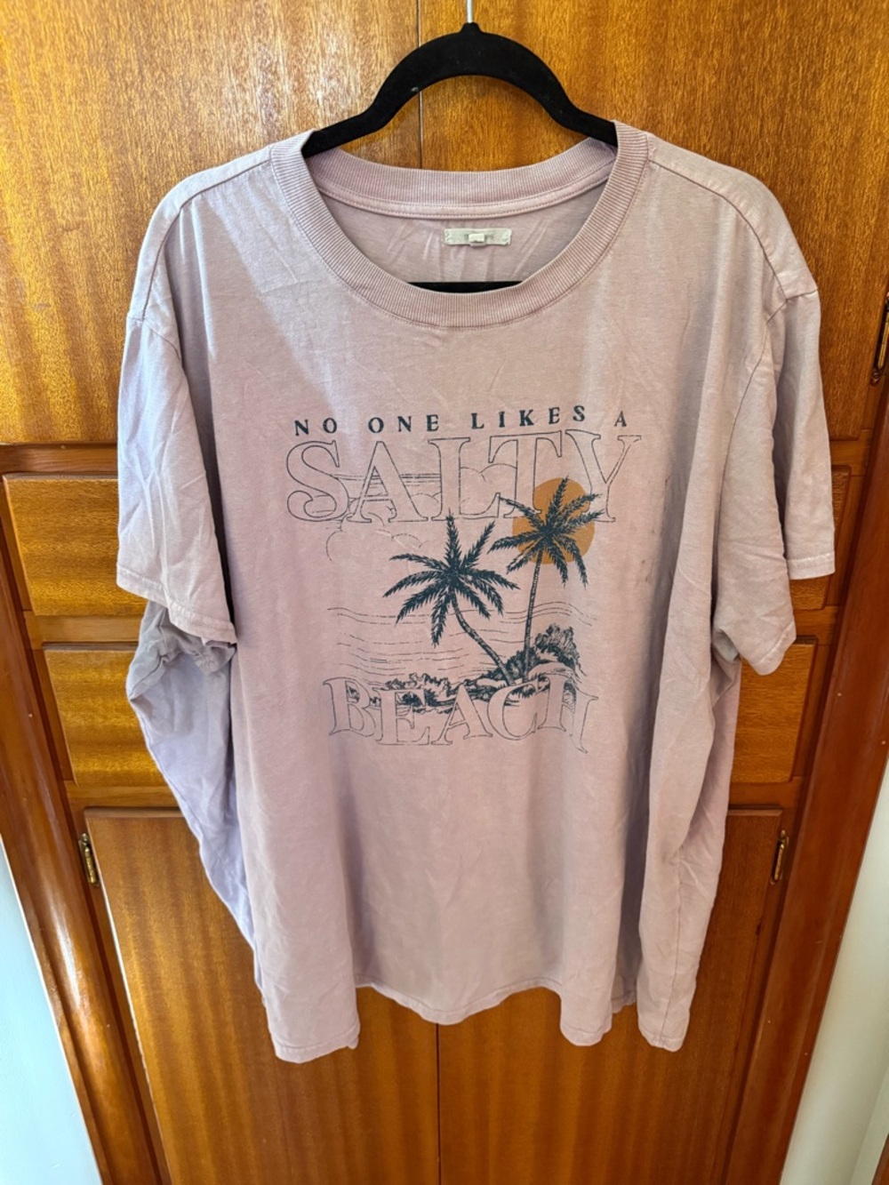 Maurices Lilac Palm Graphic Short Sleeve Tee